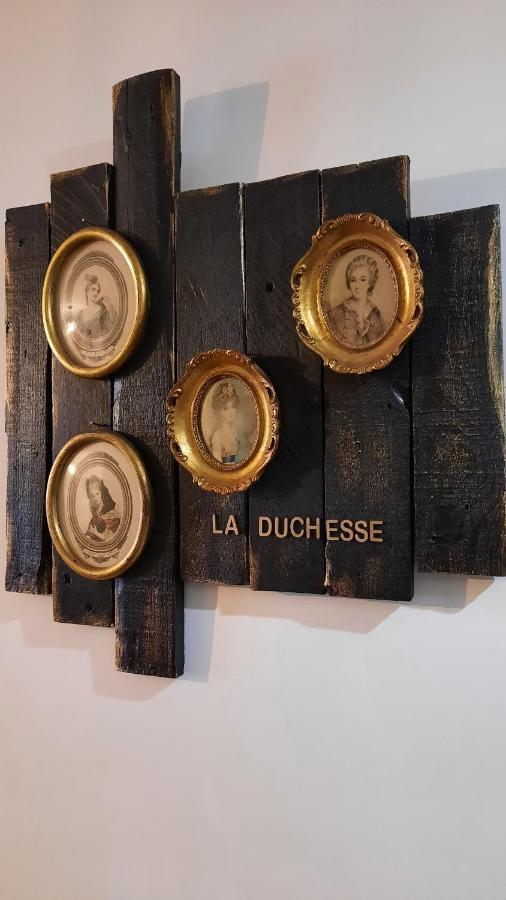 La Duchesse - Loveroom Moonlove Place Stanislas Nancy Exteriör bild