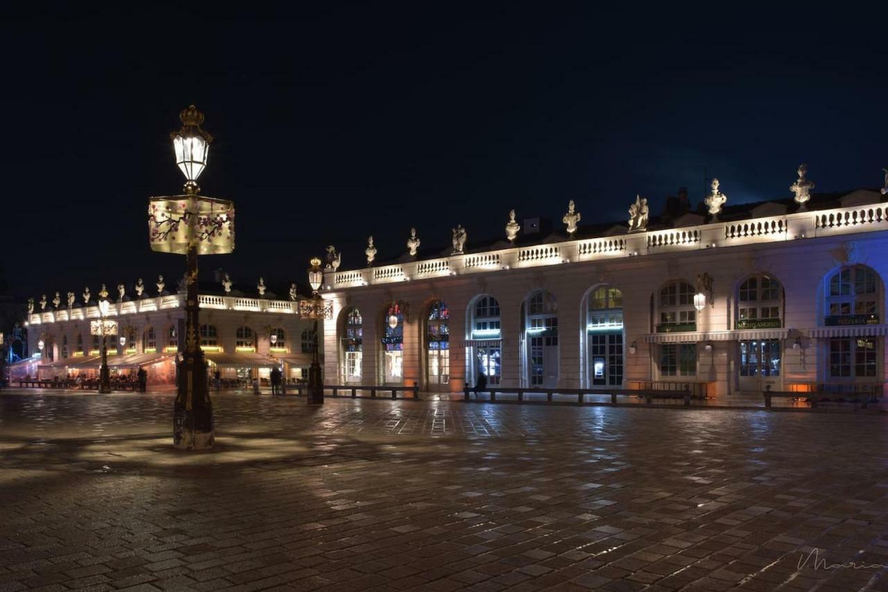 La Duchesse - Loveroom Moonlove Place Stanislas Nancy Exteriör bild